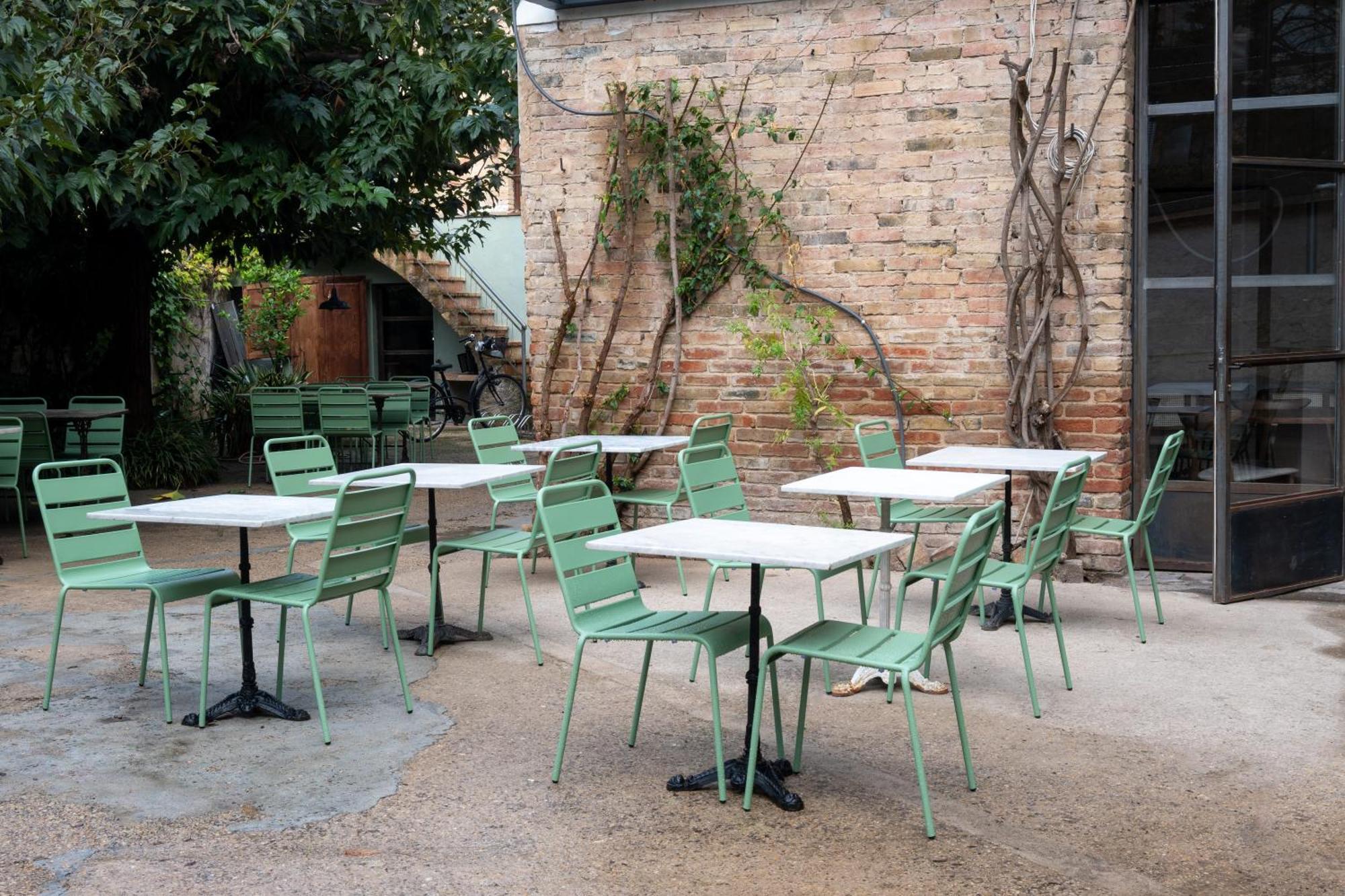 Flora Acomodação com café da manhã Banyoles Exterior foto